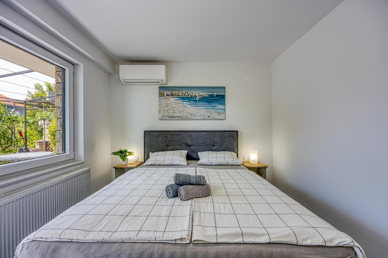 Adites Hotel Драмал Екстериор снимка