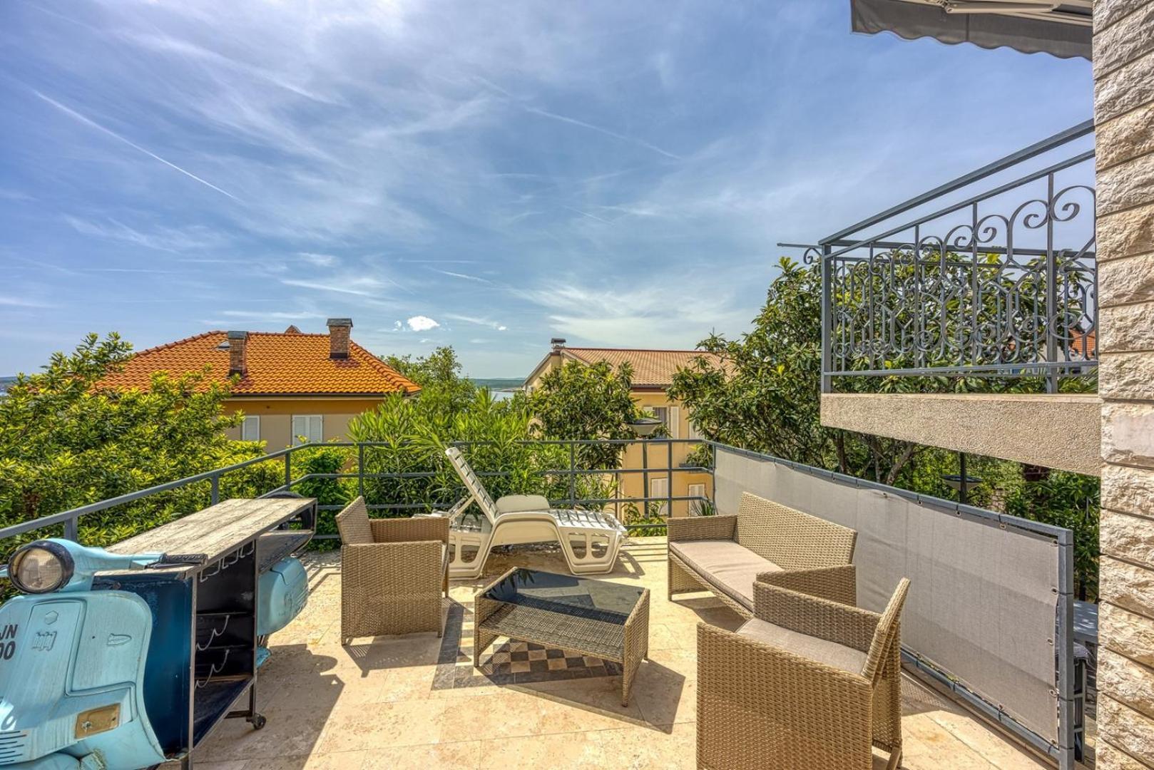 Adites Hotel Драмал Екстериор снимка